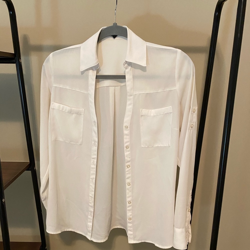 EXPRESS - White button down work top